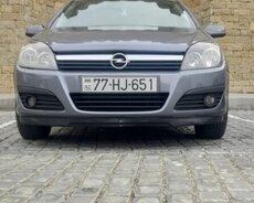 Arenda günlük Opel Astra