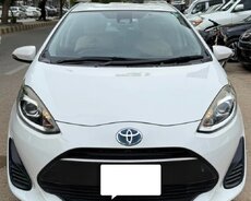 Toyota Aqua icarəsi