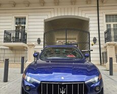 Maserati levante s