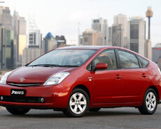Toyota Prius icarə