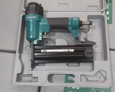 Meakida firmasının Pinevmatik mismar vuran tapançası