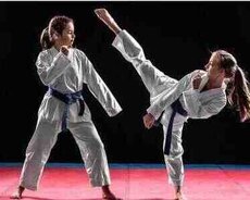 Karate üzrə məşqlər