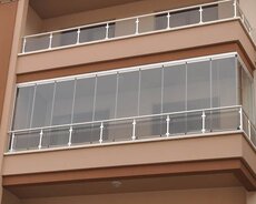 Cam balkon