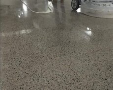 Betonun yonulub (şlifovkası) laklanması